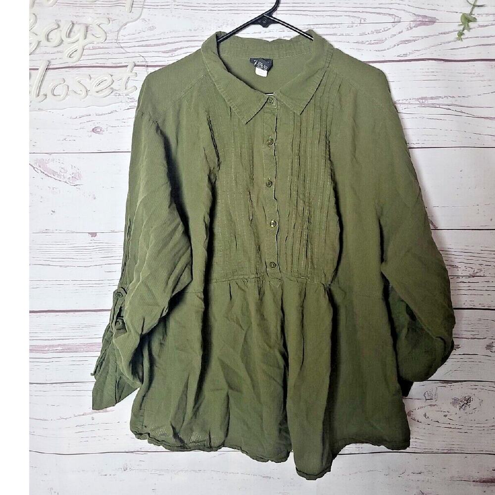 Torrid Olive Green Pintuck 1/2 Button Collared Roll Tab Sleeve Top‎ Womans Sz 5x